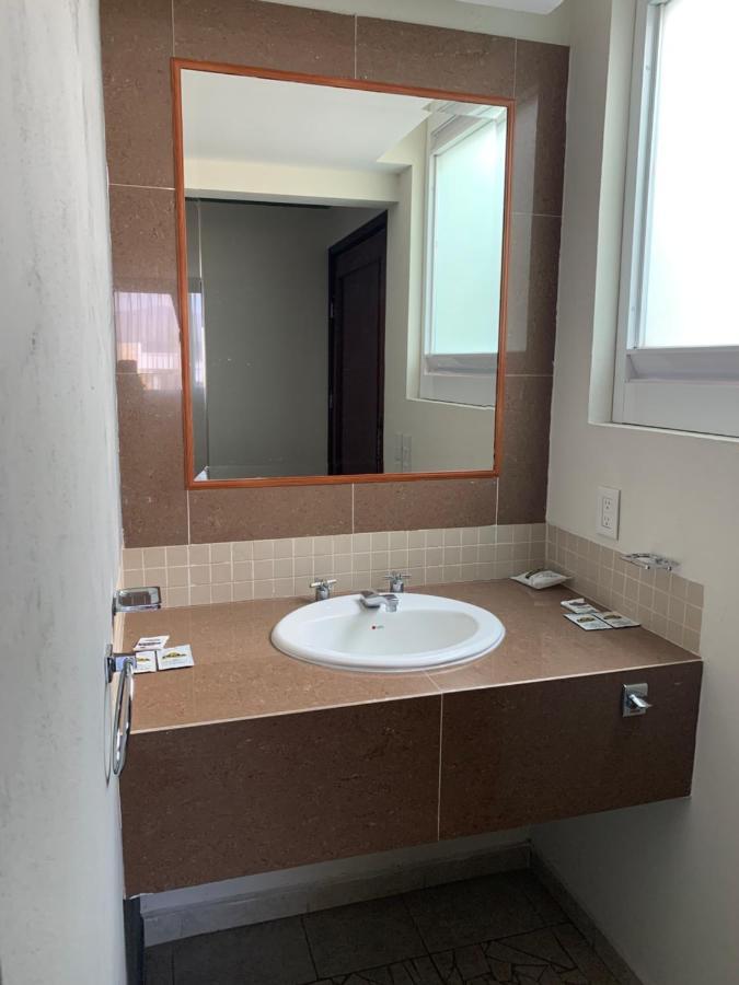 Real Del Sur Motel Moroleon Kültér fotó
