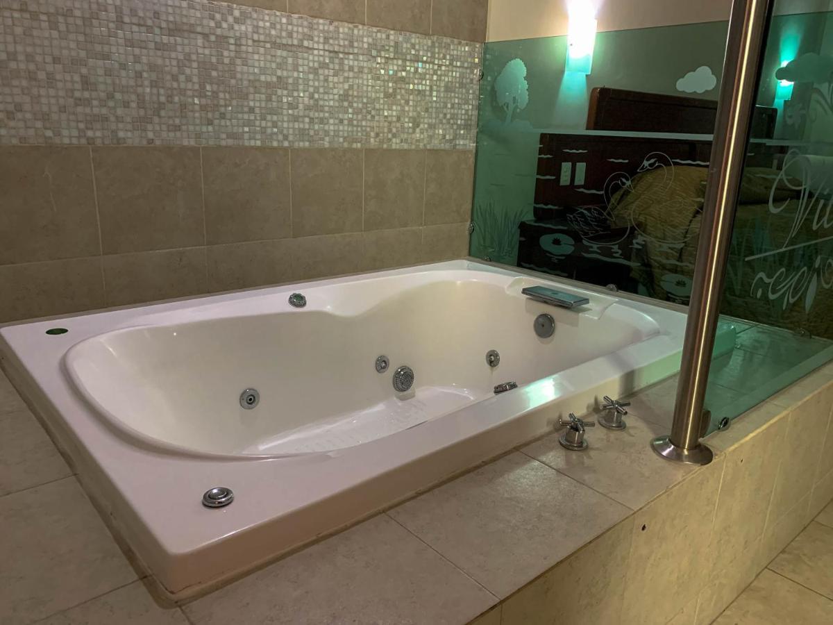 Real Del Sur Motel Moroleon Kültér fotó