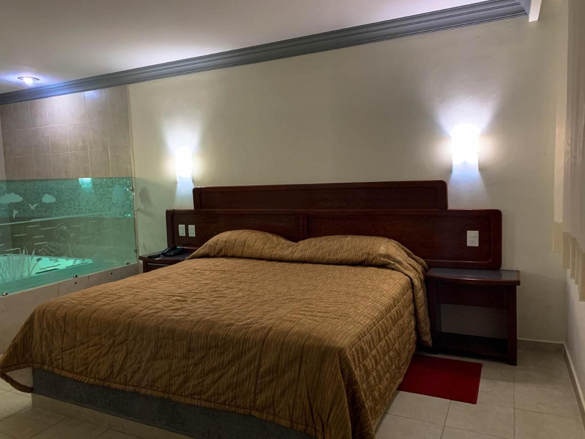 Real Del Sur Motel Moroleon Kültér fotó